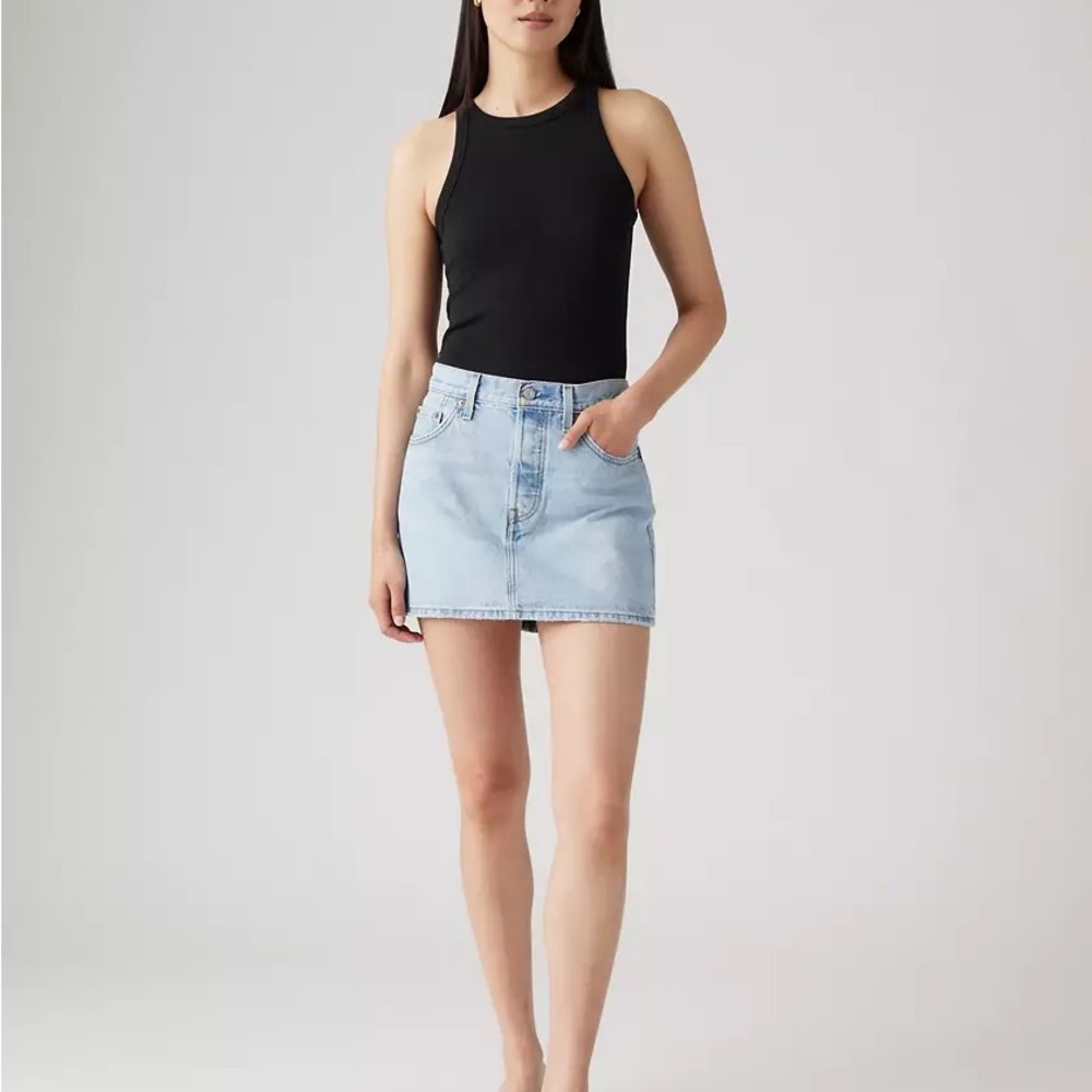 Levi’s Light Wash Denim Icon Skirt Size 26
